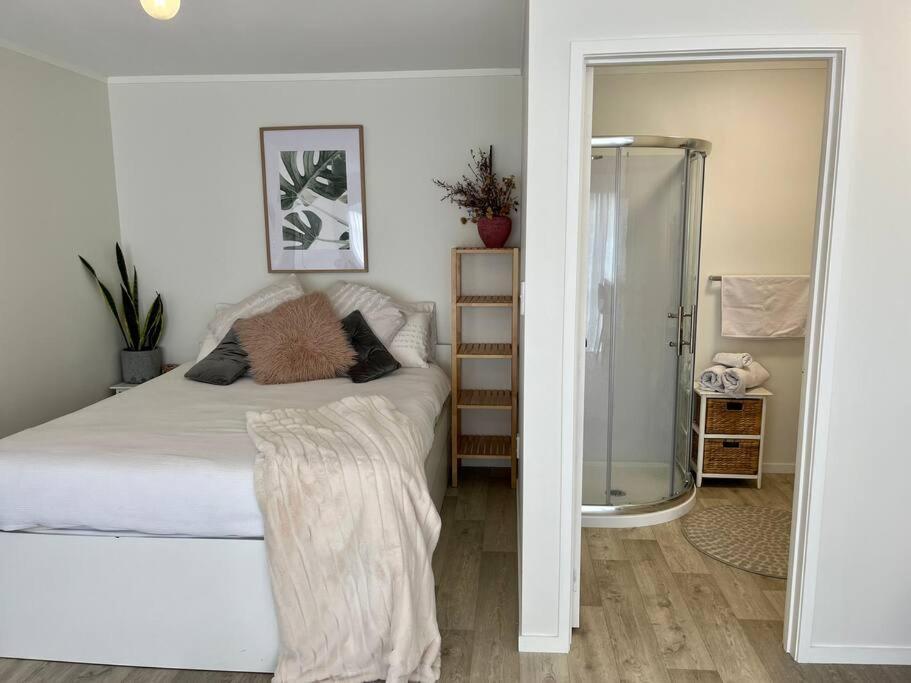 Papamoa Beach Studio Oasis Exterior photo